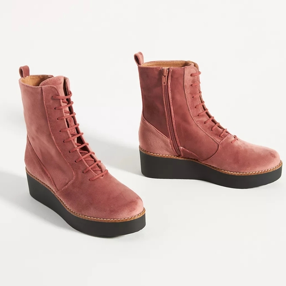 Anthropologie Rose Color Patent Suede Lace Up Platform Booties Sz 37 / 6.5 NWOT - Picture 1 of 16
